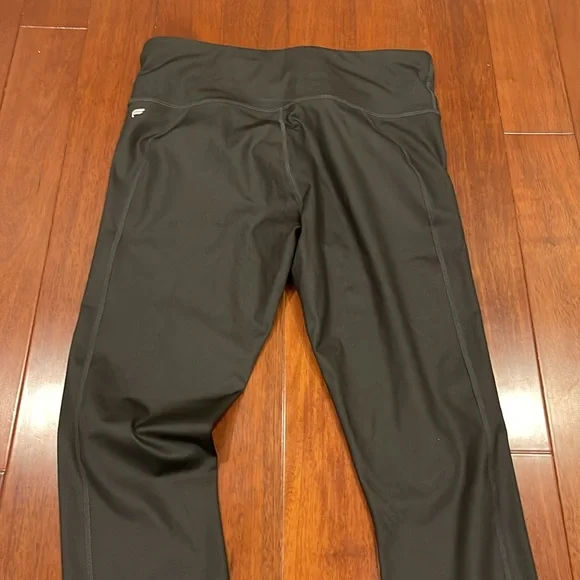 Fabletics Black High-waisted Ultracool 7/8, sz L - Picture 4 of 4